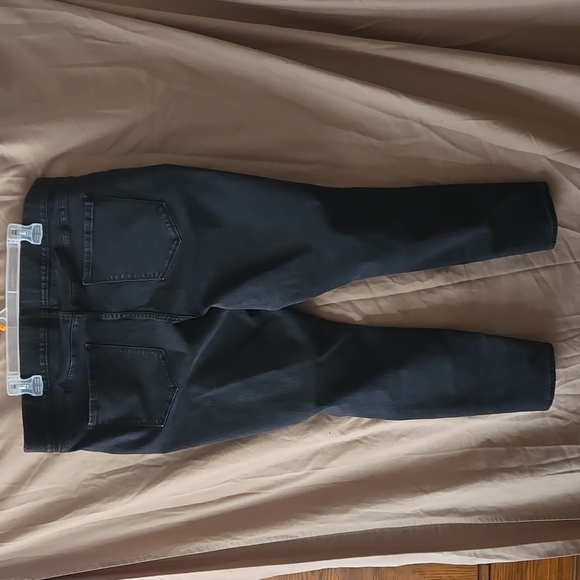 OLD NAVY black pull-on jeans. Women's sz 20. - Picture 6 of 8